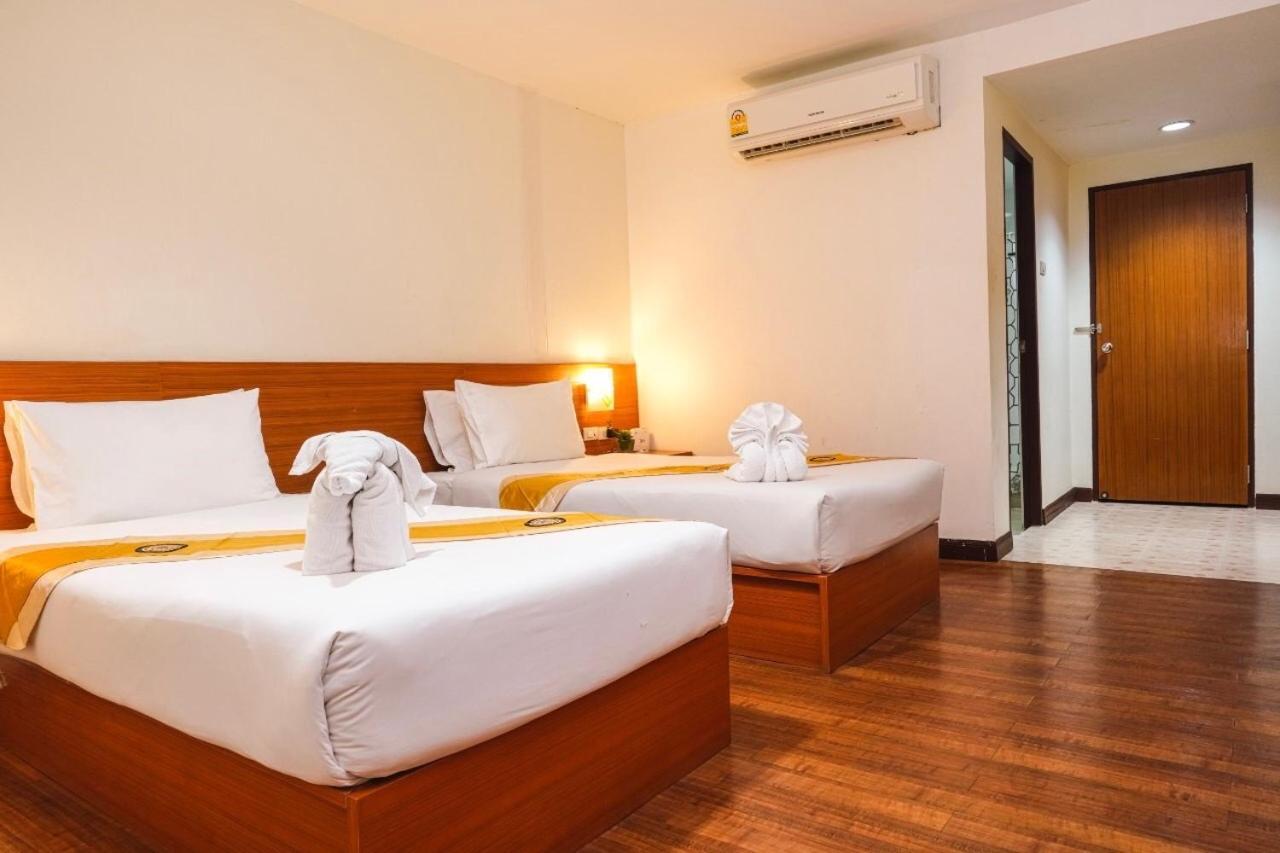 Neptuna Hotel Patong Exterior photo