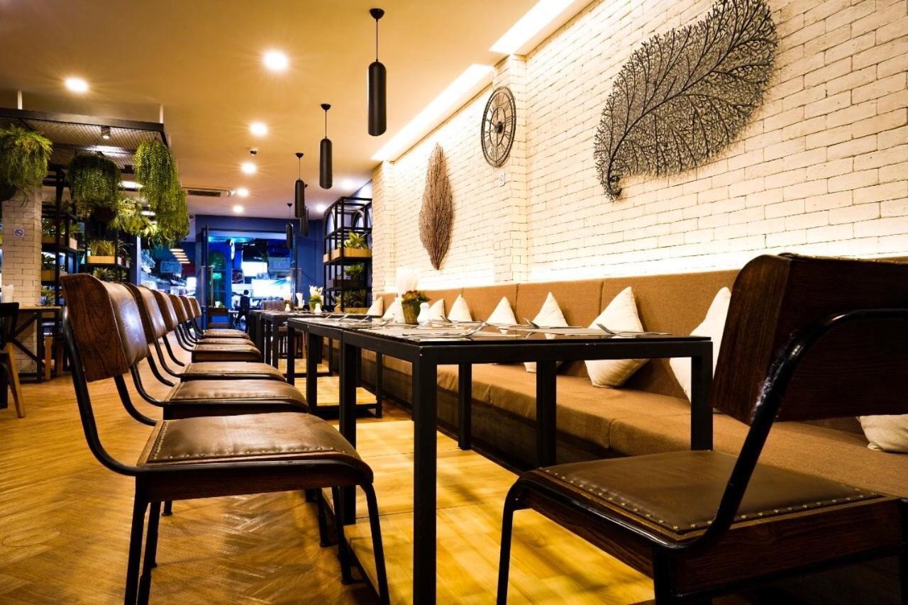 Neptuna Hotel Patong Exterior photo