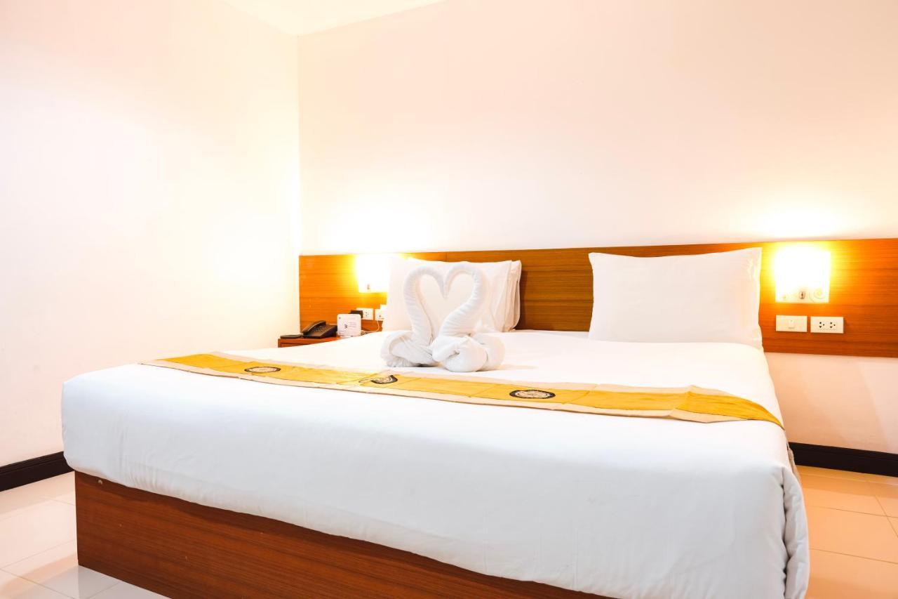 Neptuna Hotel Patong Exterior photo